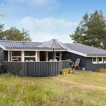 Дом отдыха 2 Bedroom In *