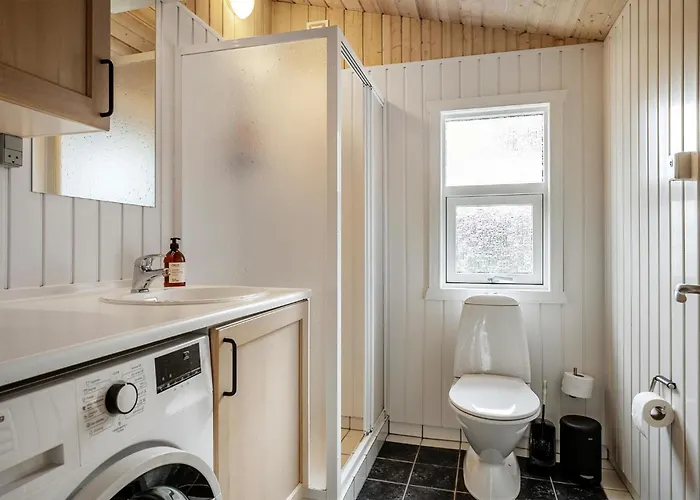 2 Bedroom In Vakantiehuis *